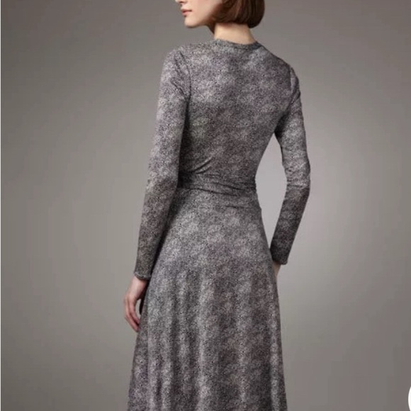 Tory Burch Vanessa Silk Wrap Dress – Size Small – EUC - Picture 4 of 9